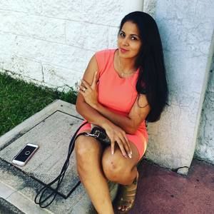 Meet your Posher, Mayra